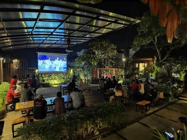 Panduan Sukses Nobar Piala Dunia 2026 Cara Kafe Raup Cuan Maksimal Tanpa Kewalahan